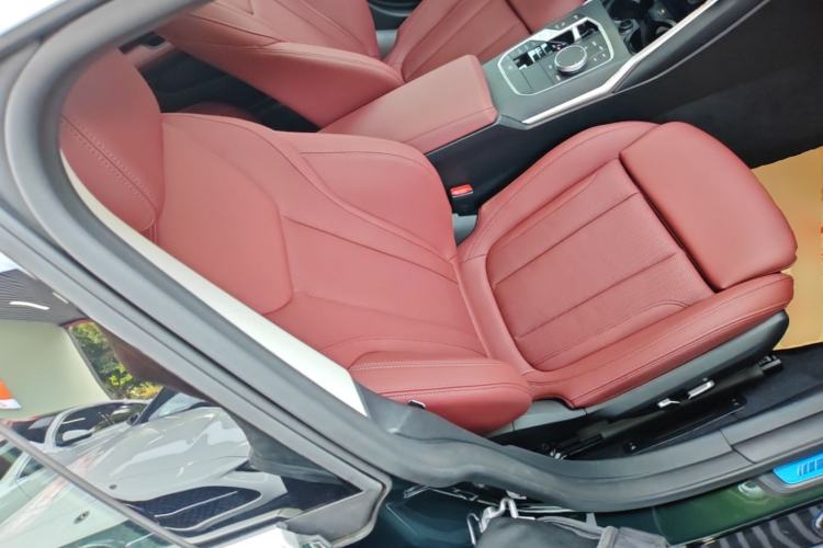 Used BMW 4 Series 2023 425i Gran Coupe M Sport Package Right Front Seat