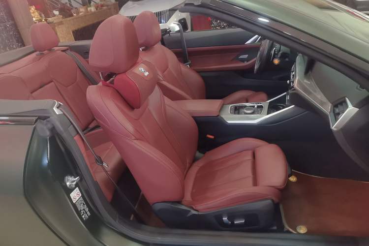 Used BMW 4 Series 2023 430i Convertible M Sport Night Edition Package Right Front Seat