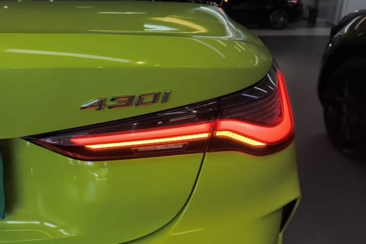 Used BMW 4 Series 2023 430i Convertible M Sport Night Edition Package Right Rear Taillight