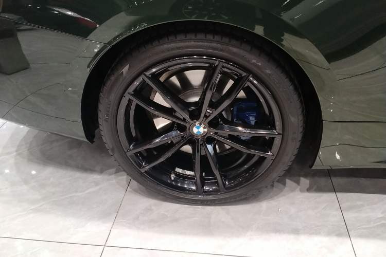 Used BMW 4 Series 2023 430i M Sport Night Edition Right Rear Wheel Hub