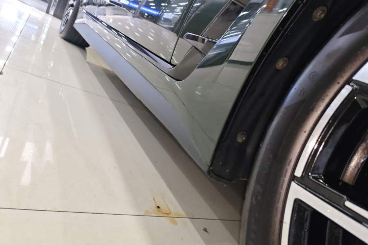 Used BMW 4 Series 2023 425i Gran Coupe M Sport Night Edition Package Right Side Sill