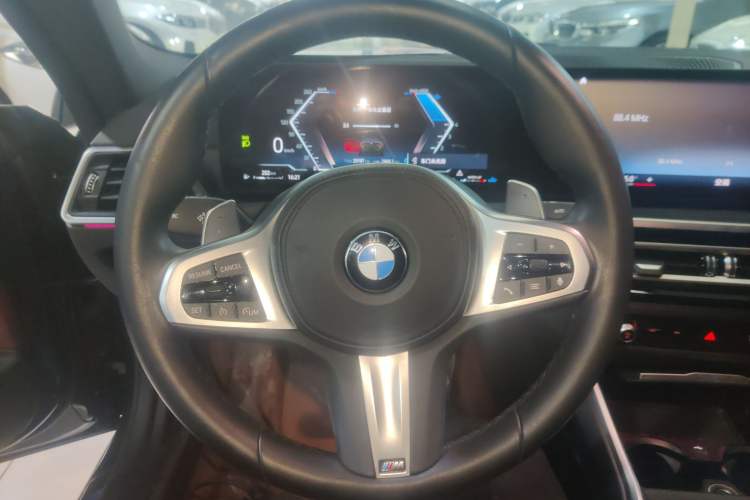 Used BMW 4 Series 2023 425i Convertible M Sport Package Steering Wheel