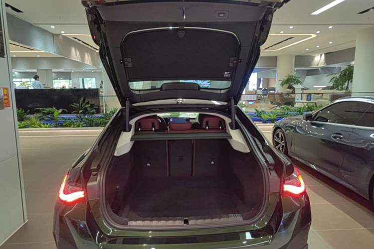 Used BMW 4 Series 2023 425i Gran Coupe M Sport Package Trunk