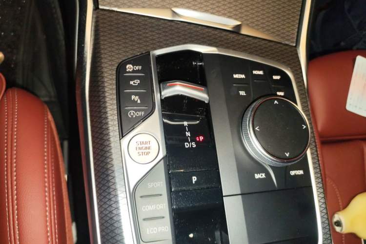 Used BMW 4 Series 2023 425i M Sport Night Edition Gear Lever