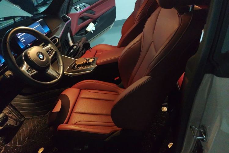 Used BMW 4 Series 2023 425i M Sport Night Edition Left Rear Seat