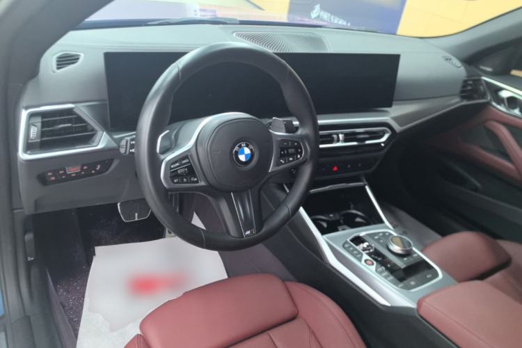 Used BMW 4 Series 2023 425i Convertible M Sport Night Edition Package Center Console