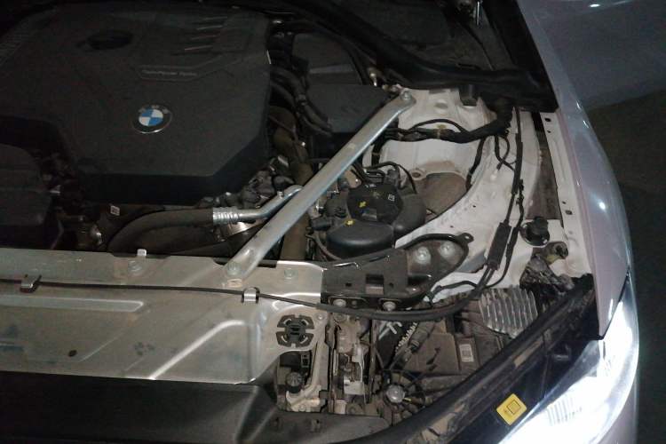 Used BMW 4 Series 2023 425i Gran Coupe M Sport Night Edition Package Engine Bay Left