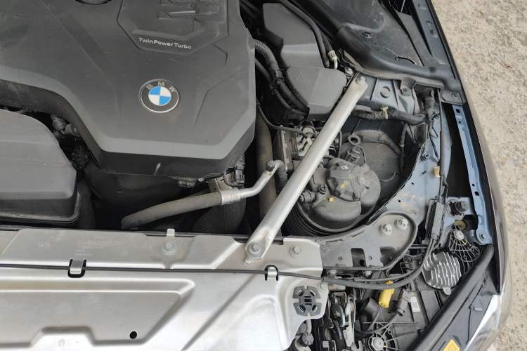 Used BMW 4 Series 2023 425i M Sport Night Edition Engine Bay Left