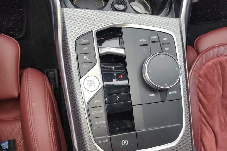 Used BMW 4 Series 2023 425i M Sport Night Edition Gear Lever