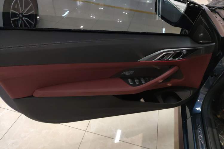 Used BMW 4 Series 2023 430i Convertible M Sport Night Edition Package Interior 7