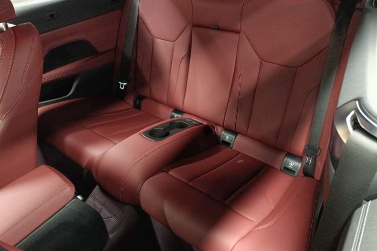 Used BMW 4 Series 2023 425i Convertible M Sport Night Edition Package Left Rear Seat
