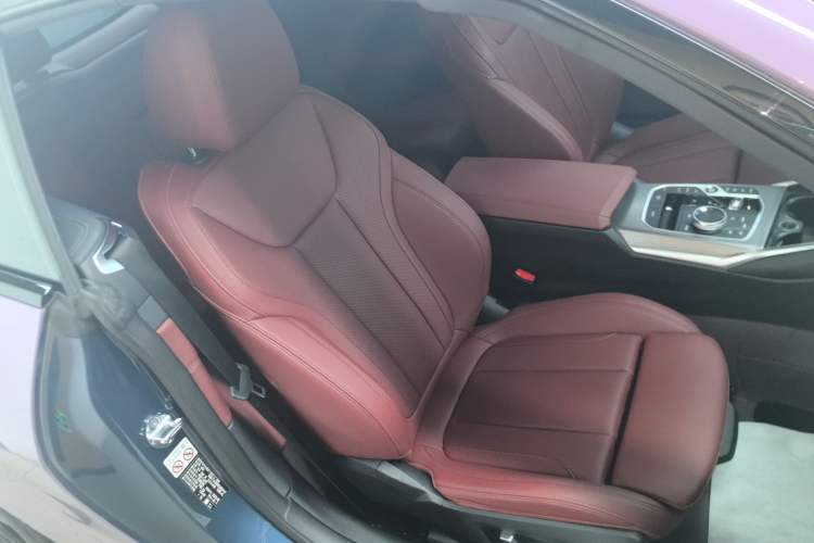 Used BMW 4 Series 2023 425i Convertible M Sport Night Edition Package Right Front Seat