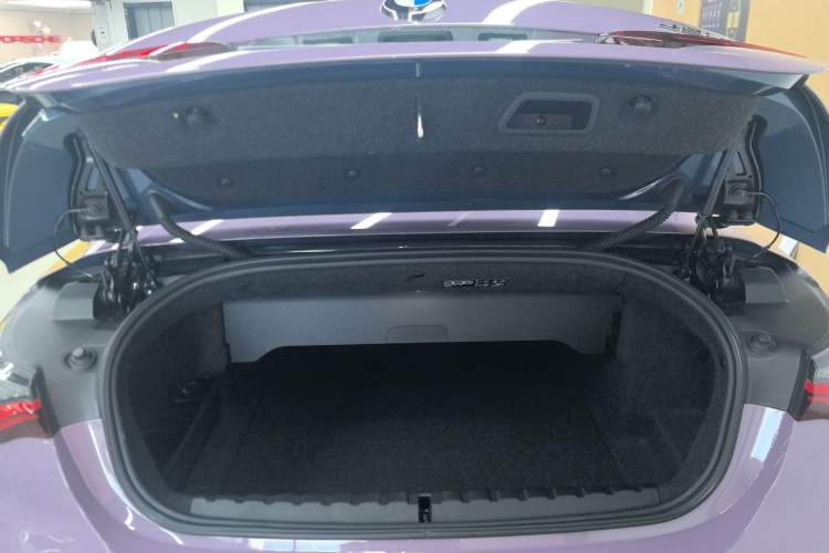 Used BMW 4 Series 2023 425i Convertible M Sport Night Edition Package Trunk