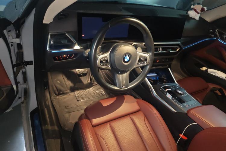 Used BMW 4 Series 2023 425i M Sport Package Center Console