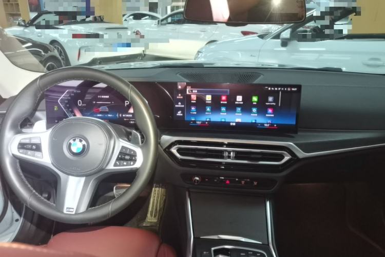 Used BMW 4 Series 2023 425i M Sport Package Center Console