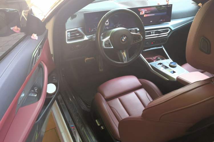 Used BMW 4 Series 2023 425i M Sport Night Edition Driver Seat