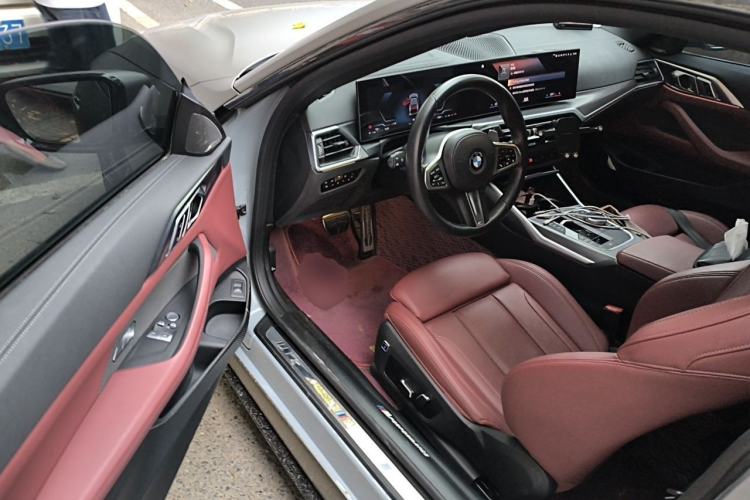 Used BMW 4 Series 2023 425i M Sport Night Edition Driver Seat