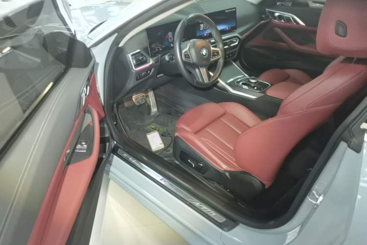 Used BMW 4 Series 2023 425i M Sport Package Driver Seat