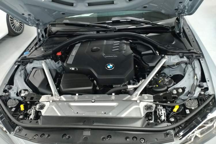 Used BMW 4 Series 2023 425i M Sport Package Engine Bay