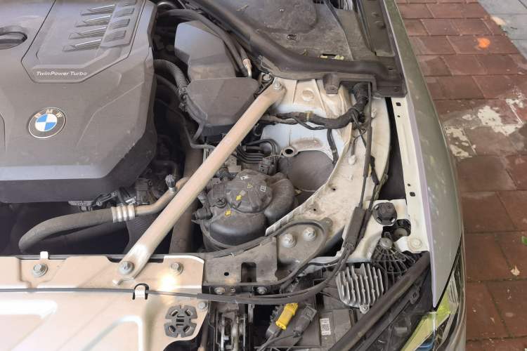 Used BMW 4 Series 2023 425i M Sport Night Edition Engine Bay Left