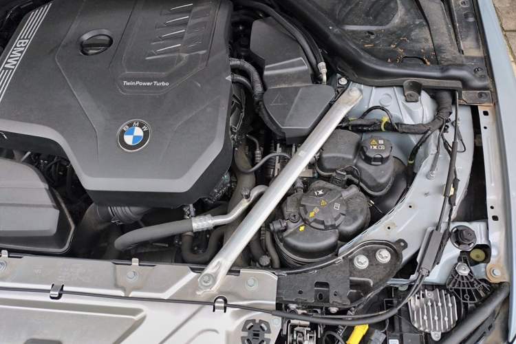 Used BMW 4 Series 2023 430i M Sport Night Edition Engine Bay Left
