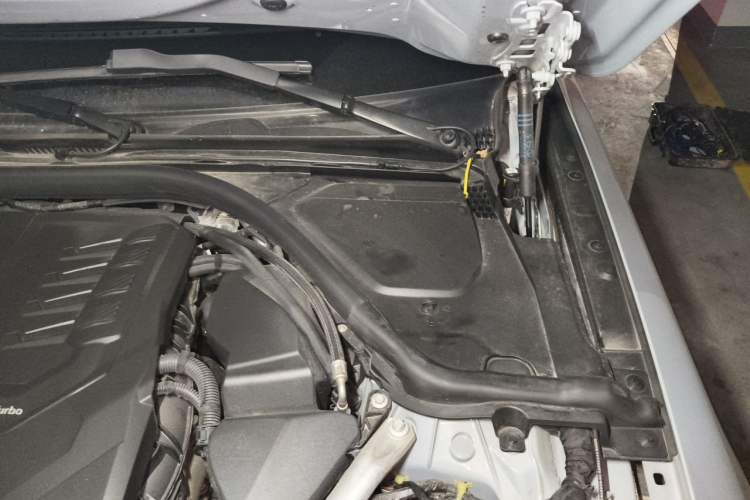 Used BMW 4 Series 2023 430i M Sport Night Edition Engine Bay Left