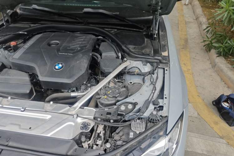 Used BMW 4 Series 2023 425i Gran Coupe M Sport Package Engine Bay Left