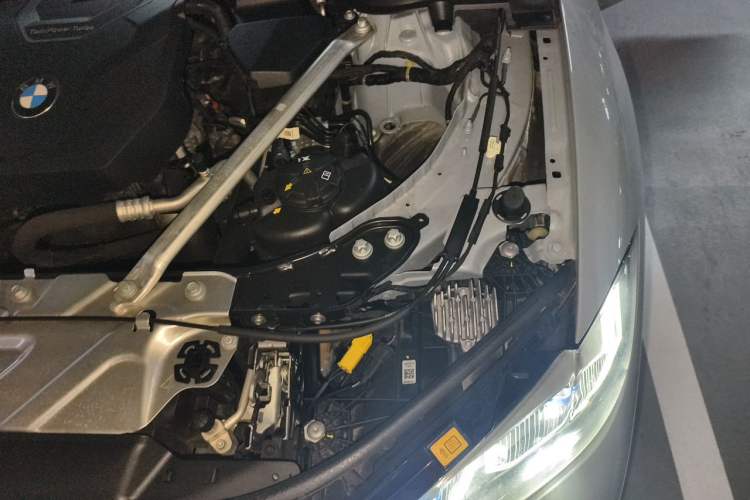 Used BMW 4 Series 2023 425i M Sport Night Edition Engine Bay Left