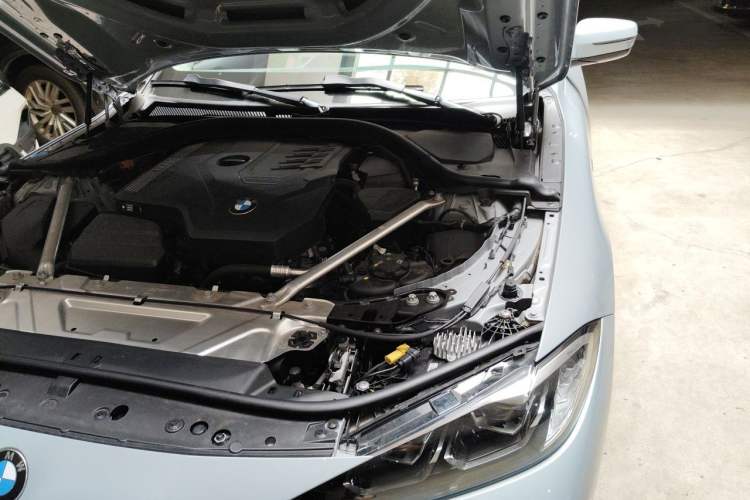 Used BMW 4 Series 2023 425i M Sport Package Engine Bay Left