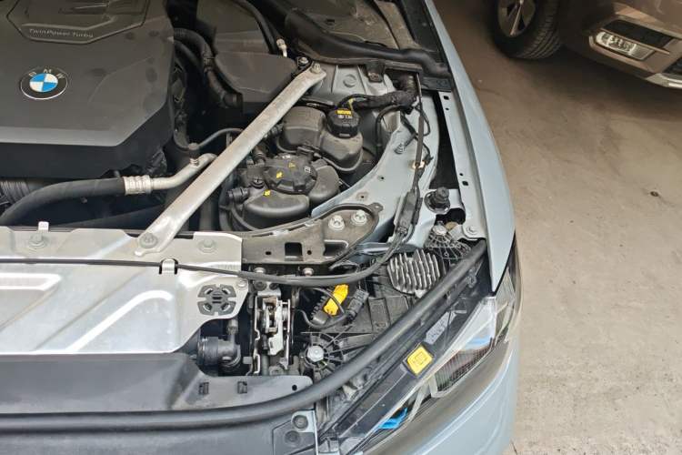 Used BMW 4 Series 2023 430i M Sport Night Edition Engine Bay Left