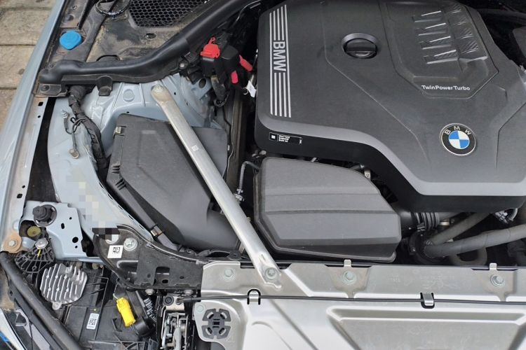 Used BMW 4 Series 2023 430i M Sport Night Edition Engine Bay Right