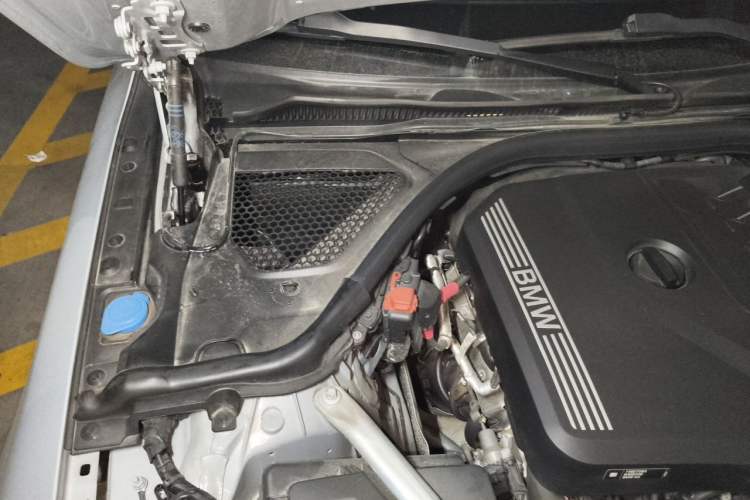 Used BMW 4 Series 2023 430i M Sport Night Edition Engine Bay Right