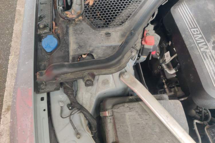 Used BMW 4 Series 2023 425i M Sport Package Engine Bay Right