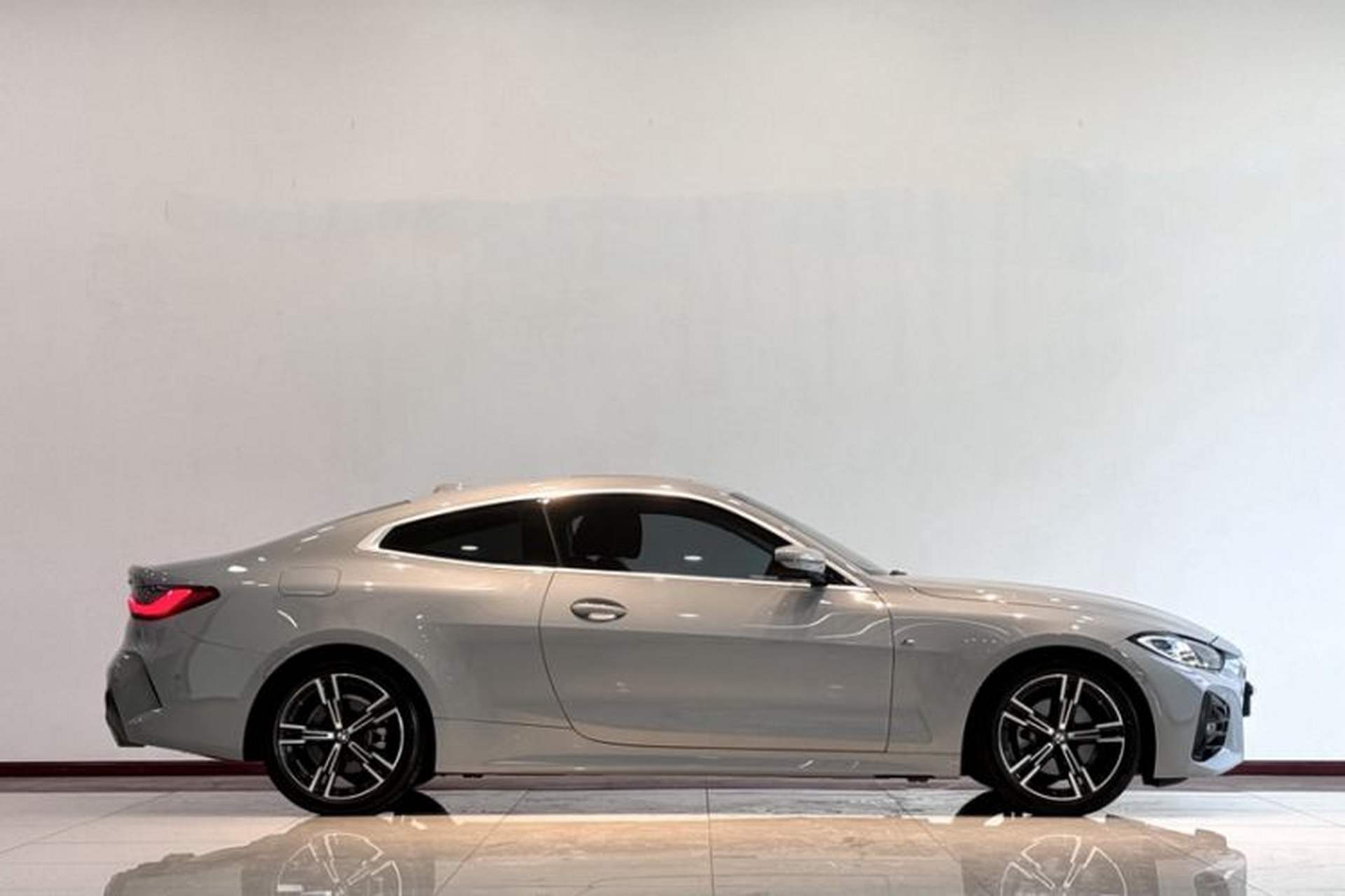 Used BMW 4 Series 2023 425i M Sport Package Exterior 3