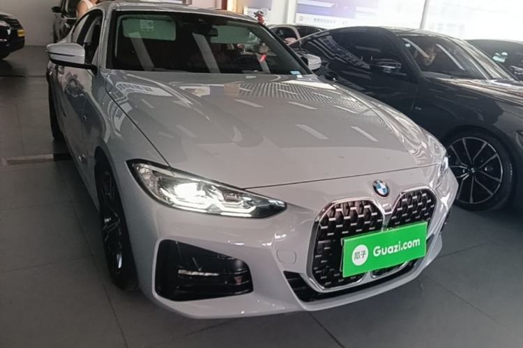 Used BMW 4 Series 2023 425i M Sport Package Front Right 45 Deg