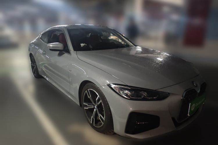 Used BMW 4 Series 2023 425i M Sport Package Front Right 45 Deg
