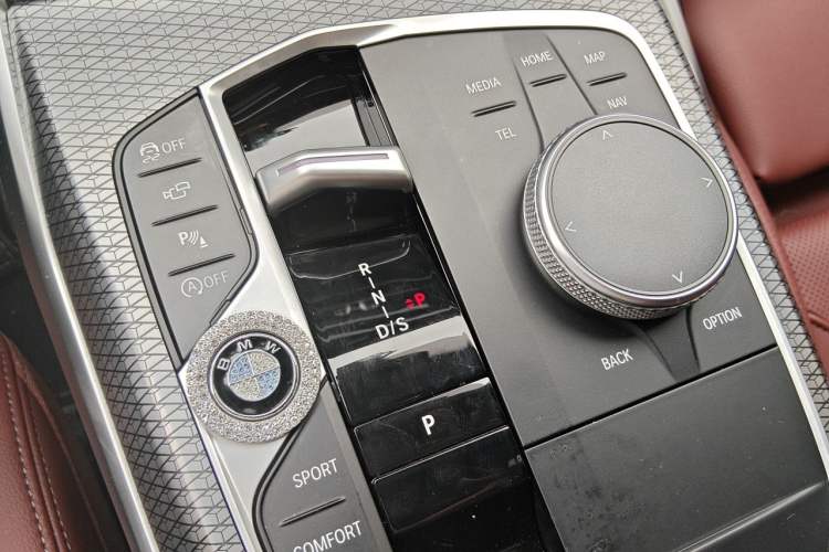 Used BMW 4 Series 2023 425i M Sport Night Edition Gear Lever