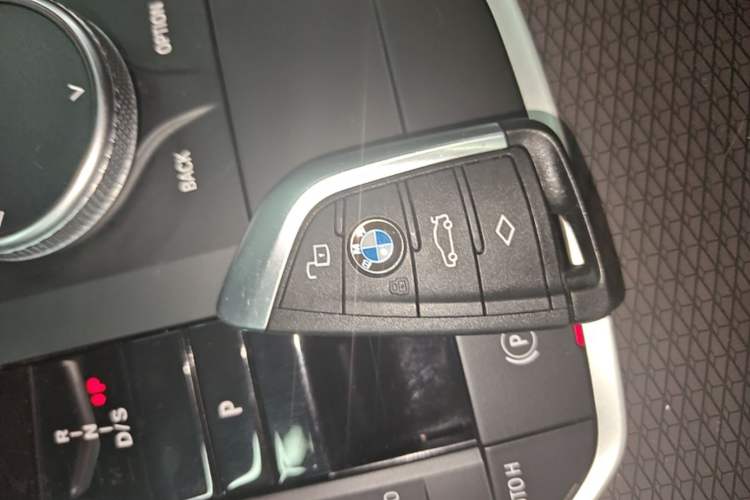 Used BMW 4 Series 2023 425i M Sport Night Edition Interior 1