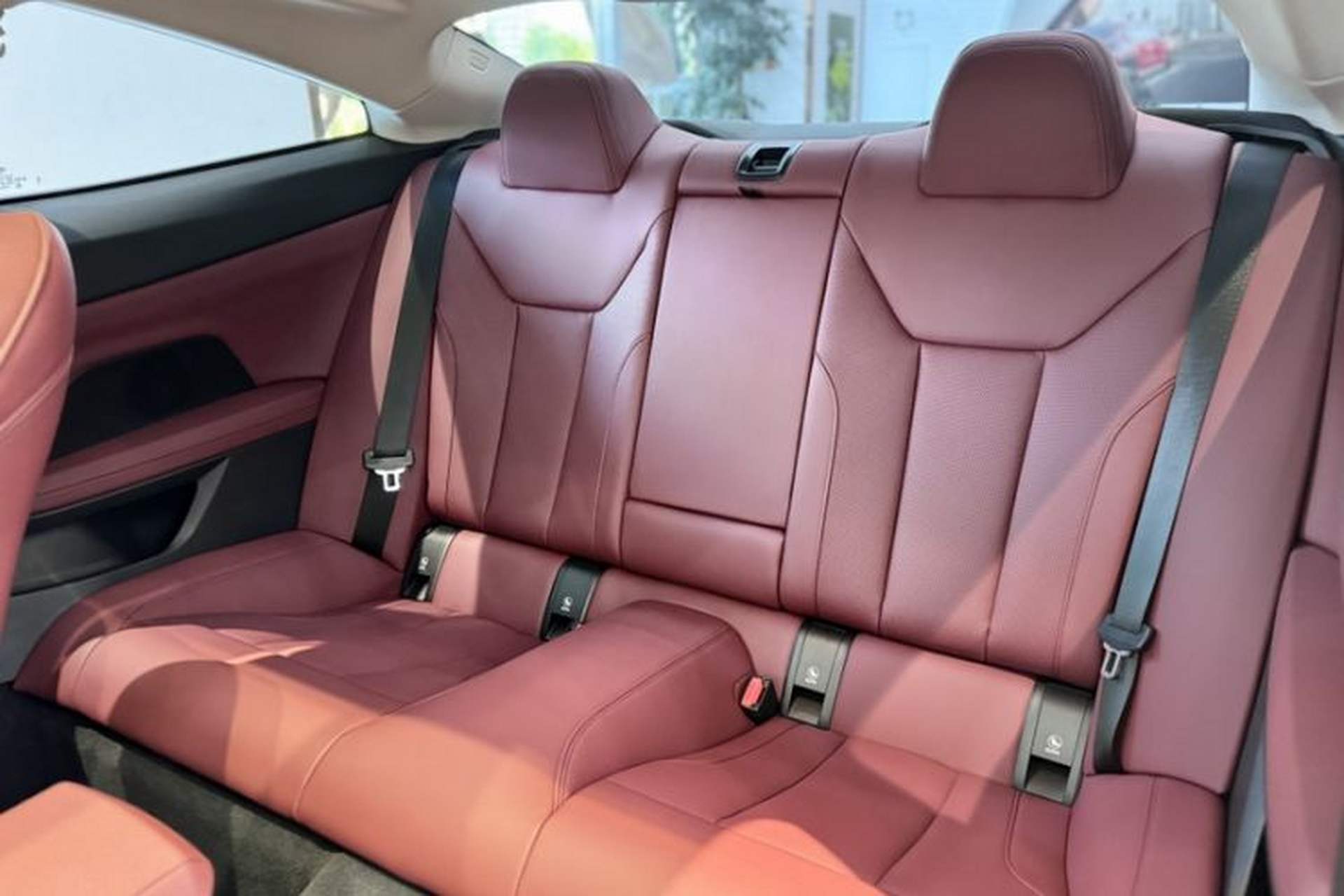 Used BMW 4 Series 2023 425i M Sport Package Interior 4