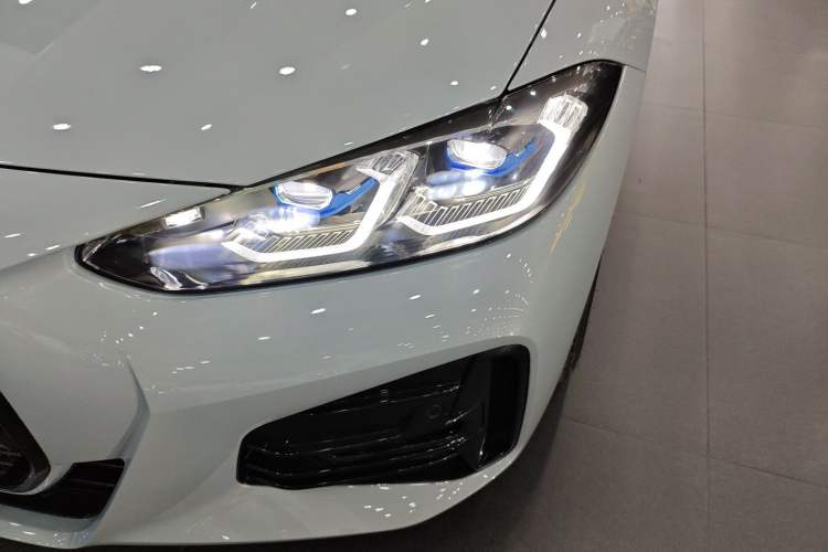 Used BMW 4 Series 2023 425i M Sport Night Edition Left Front Headlight