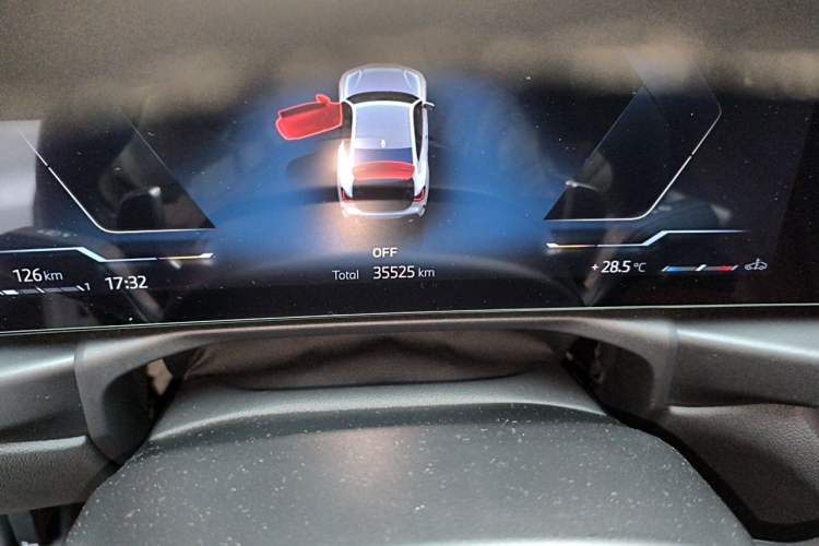 Used BMW 4 Series 2023 425i M Sport Night Edition Odometer Close Up