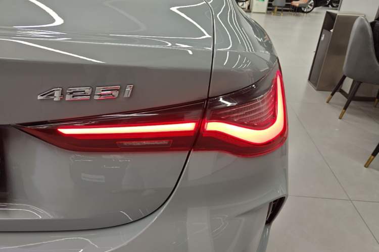 Used BMW 4 Series 2023 425i M Sport Night Edition Right Rear Taillight