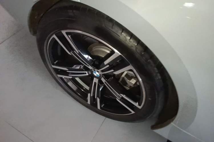 Used BMW 4 Series 2023 425i M Sport Package Right Rear Wheel Hub