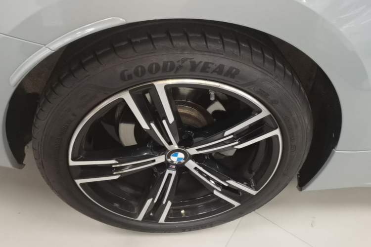 Used BMW 4 Series 2023 425i M Sport Package Right Rear Wheel Hub