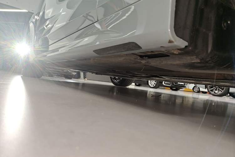 Used BMW 4 Series 2023 425i M Sport Night Edition Right Side Sill