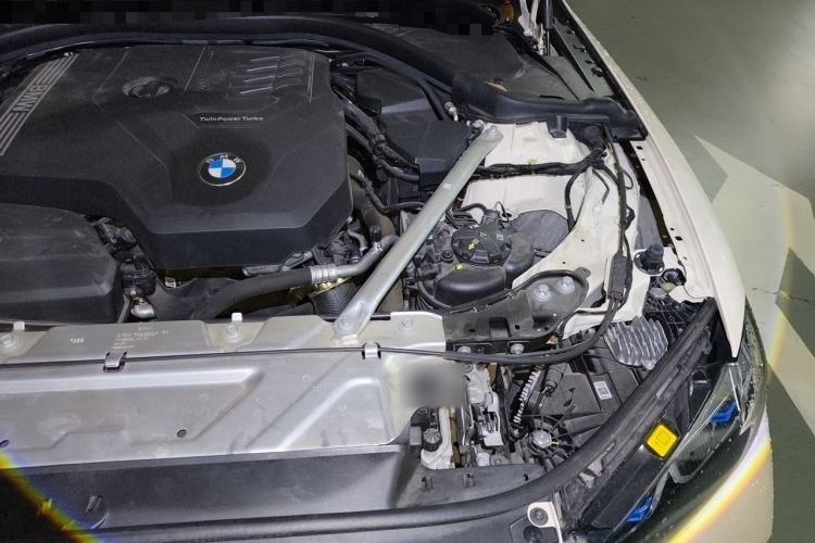 Used BMW 4 Series 2023 425i Gran Coupe M Sport Night Edition Package Engine Bay Left