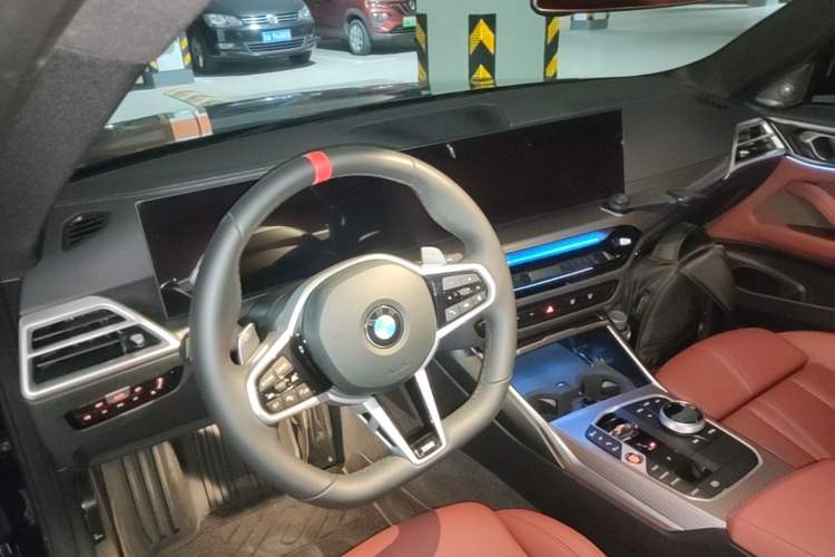 Used BMW 4 Series 2024 430i M Sport Night Edition Center Console