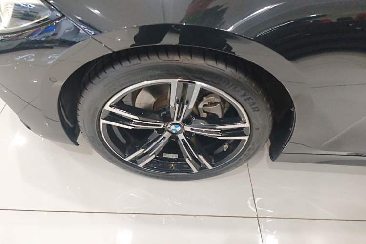 Used BMW 4 Series 2024 425i Convertible M Sport Package Exterior 4