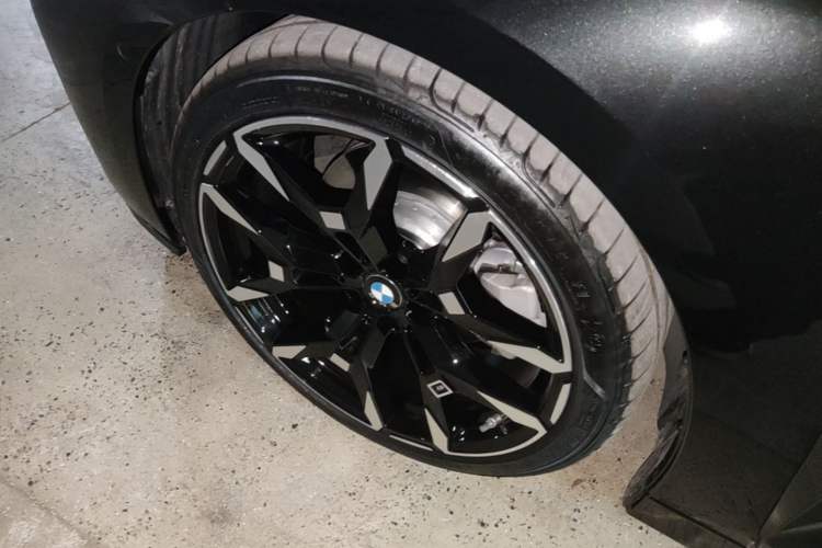 Used BMW 4 Series 2024 430i M Sport Night Edition Left Front Wheel Hub