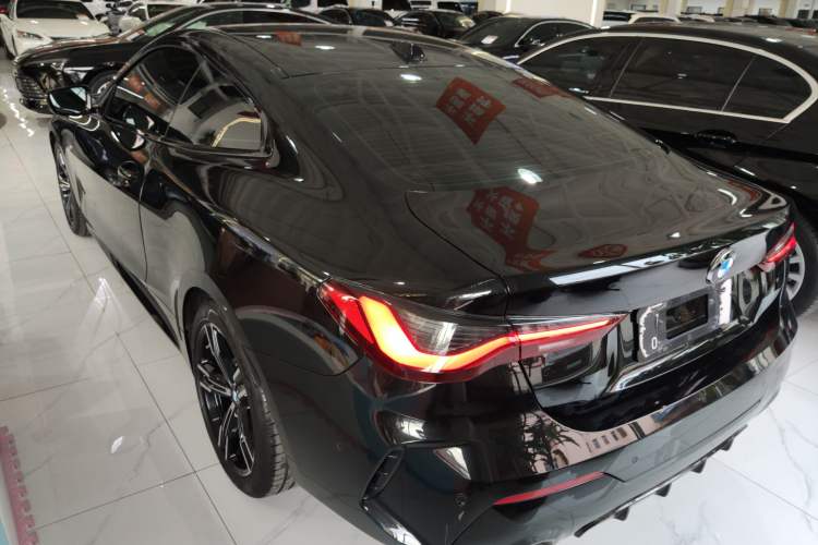 Used BMW 4 Series 2024 425i M Sport Package Rear Left 45 Deg